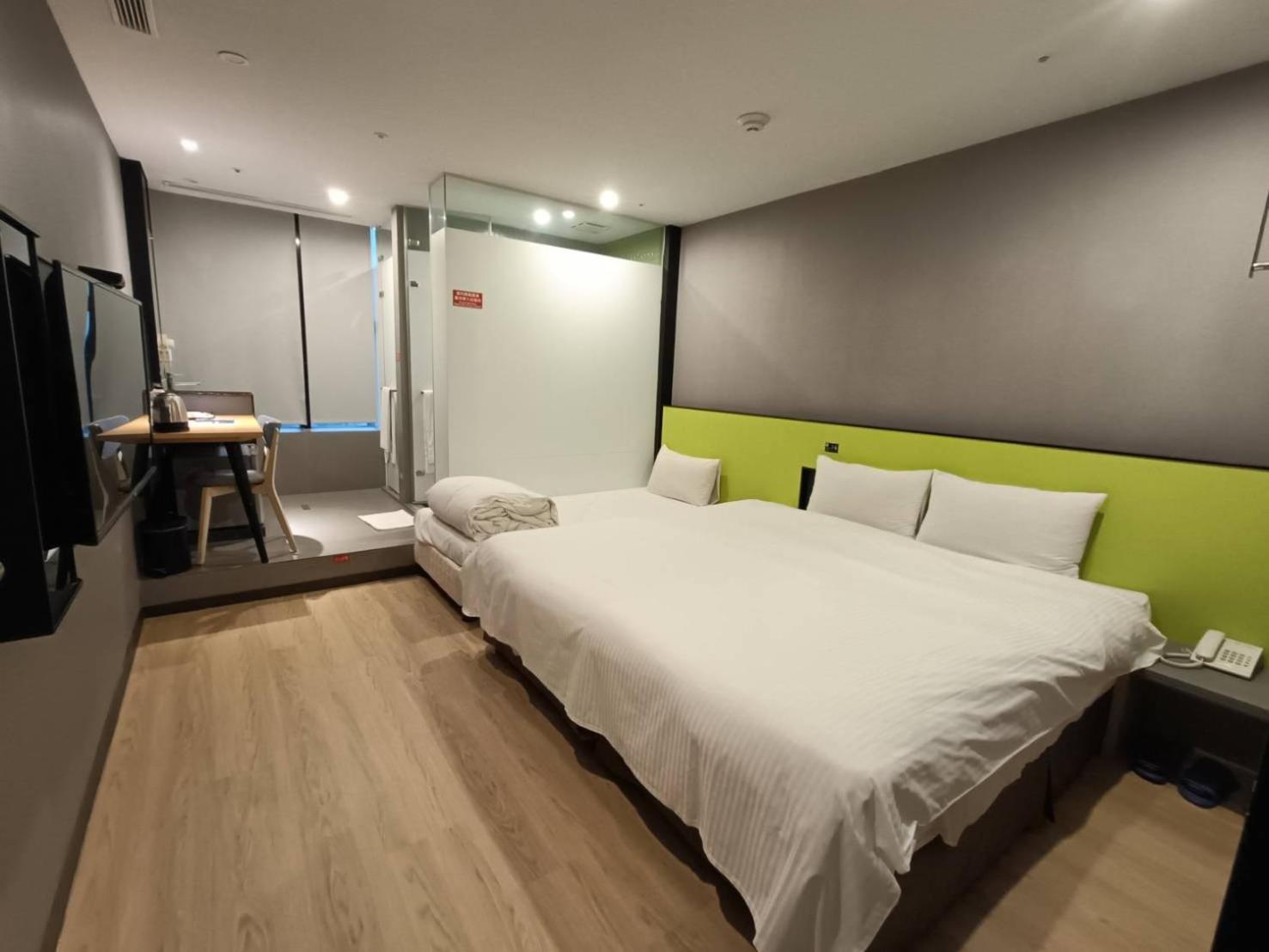 Walker-Taoyuan Hotel ภายนอก รูปภาพ